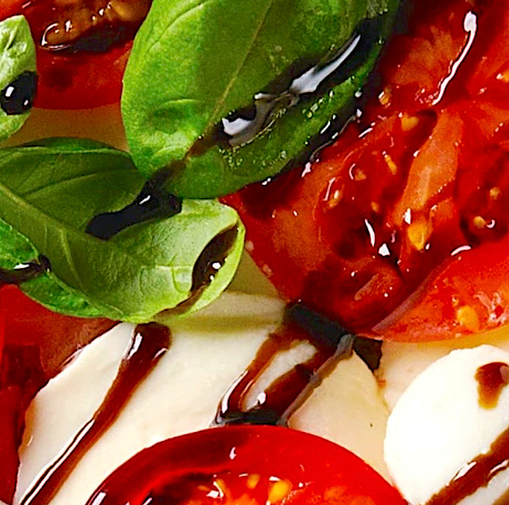CLASSIC CAPRESE SALAD