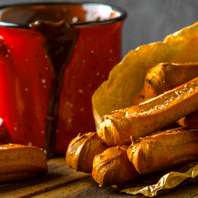 HOT CHOCOLATE & CHURROS