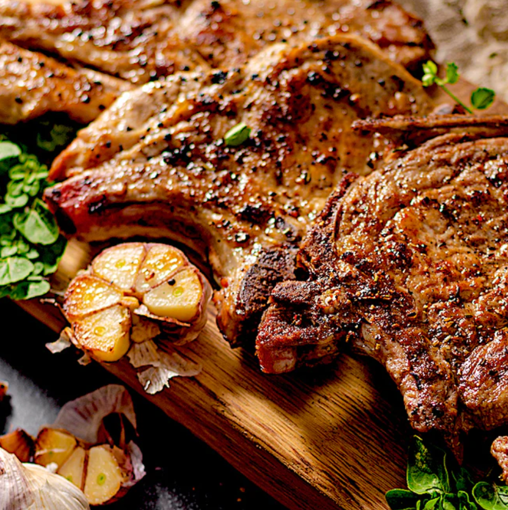 GARLICKY CARAMELIZED PORK CHOPS