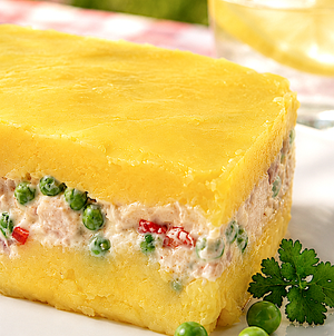 CAUSA RELLENA SALAD