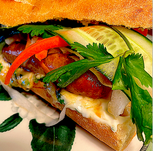 ITALIAN SAUSAGE BÁNH MÌ