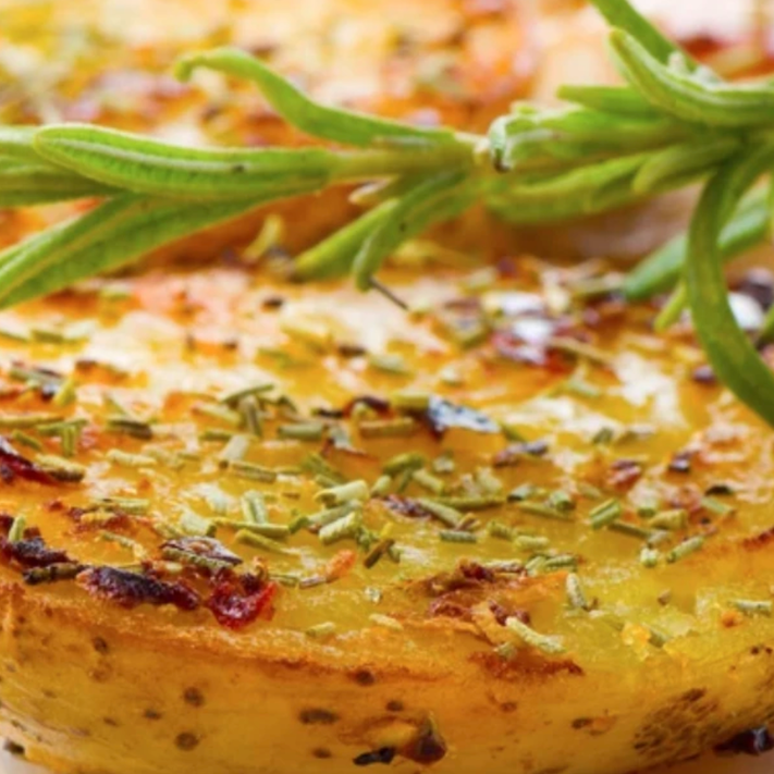 ROASTED ROSEMARY GARLIC POTATOES